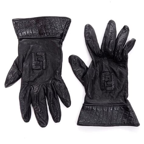 fendi leather gloves